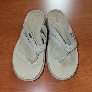 Crocs Dual Comfort Capri V Flip Flops Sandals Women Beige Size 11